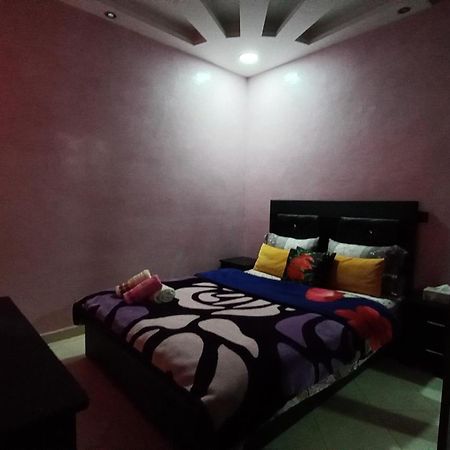 Chambre Prive Private Room Aeroport Mohamed 5 Deroua Eksteriør bilde